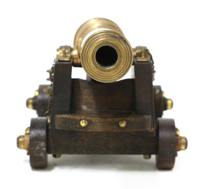 Lot 725 - A model of an 18th century English Naval cannon