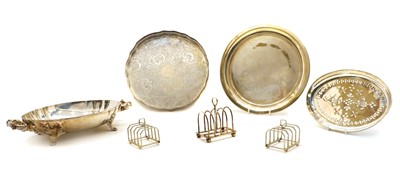 Lot 29 - A collection of mixed silver plated wares