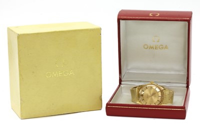 Lot 483 - A gentlemen's 18ct Omega 'Constellation' automatic chronometer bracelet watch, c.1960