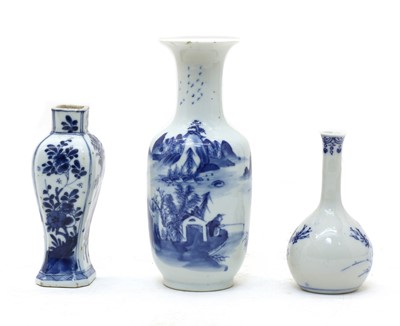 Lot 157 - Three small Asian blue and white vases