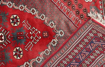 Lot 433 - A Caucasian wool rug