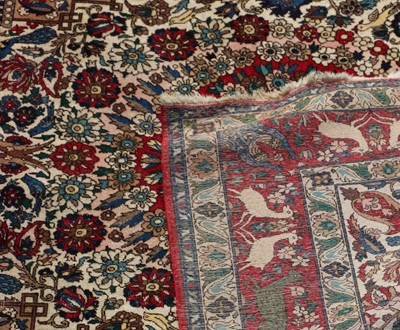 Lot 441 - A Persian Isfahan rug