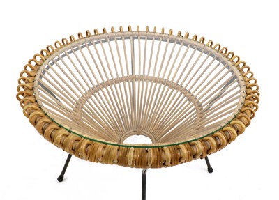 Lot 690 - A wicker conservatory suite