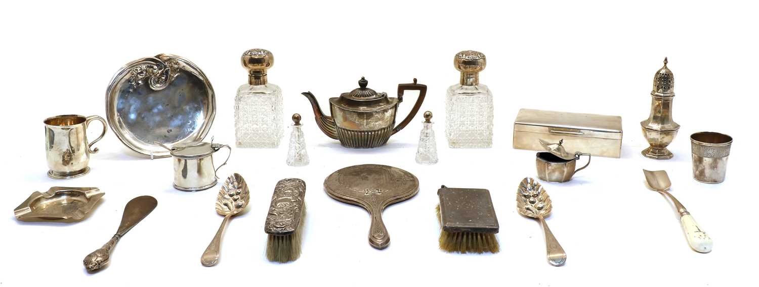 Lot 62 - Mixed silver items