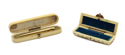 Lot 75 - An ivory toothpick case