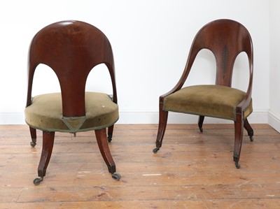 Lot 475 - A pair of Regency mahogany klismos chairs