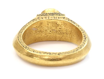 Lot 3 - A Byzantine gold ring