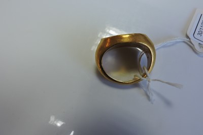 Lot 4 - A Roman hollow gold hardstone intaglio ring