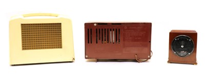 Lot 88 - An Elliott mahogany cased mantel clock