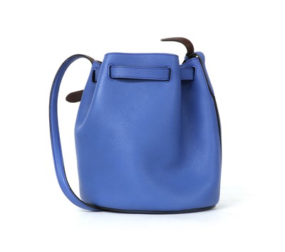 Lot 252 - A Mulberry blue leather Abbey bucket bag
