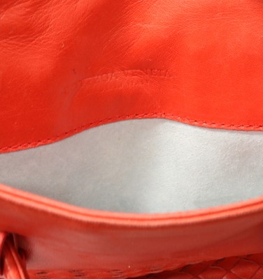 Lot 289 - A Bottega Veneto red leather intrecciato bag