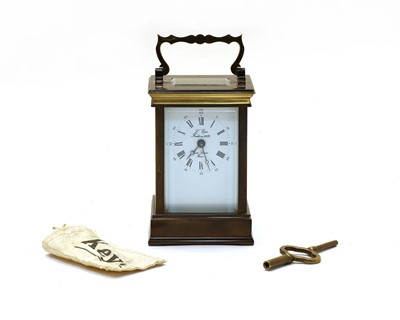 Lot 143 - A modern brass carriage clock