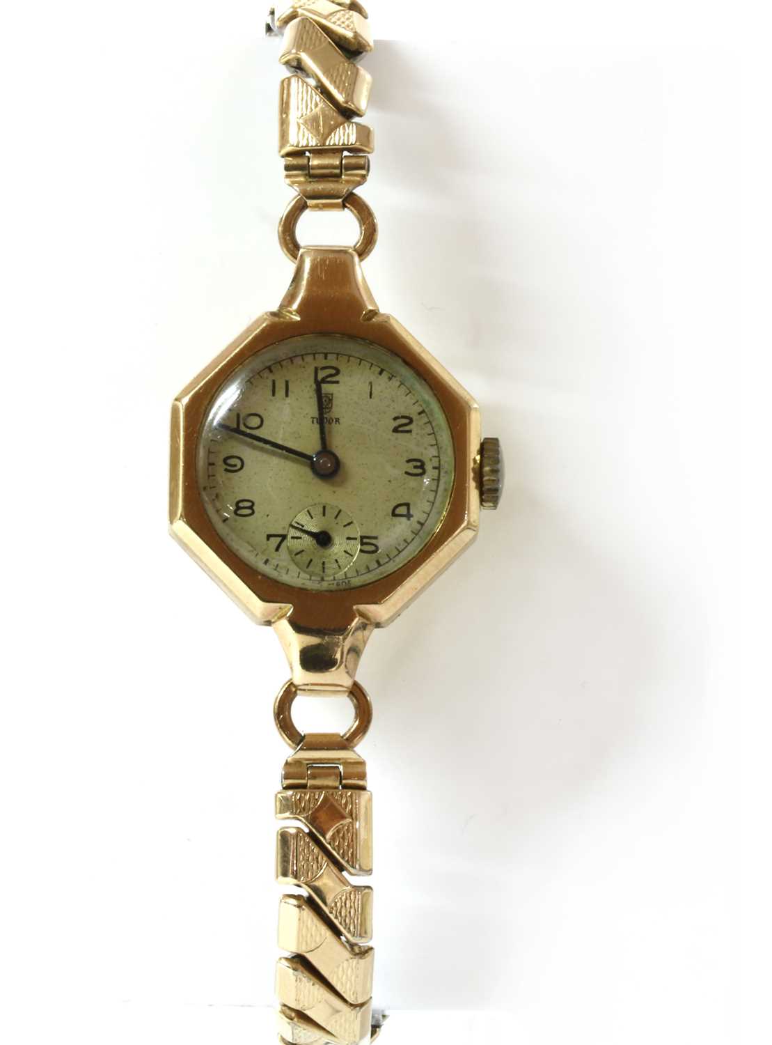 Lot 236 - A ladies' 9ct gold Tudor mechanical bracelet watch