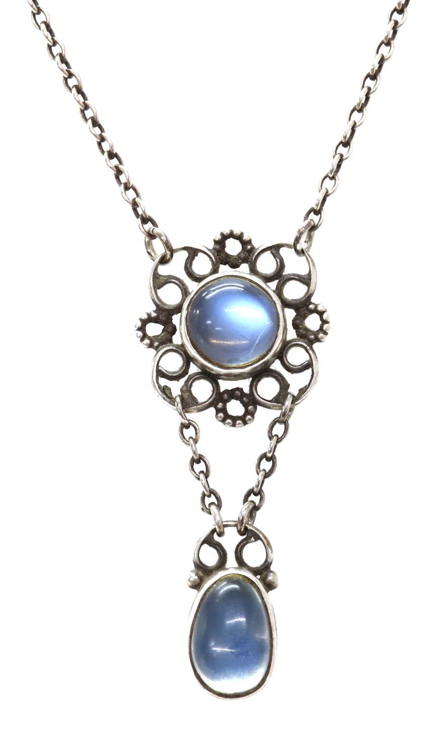 Lot 76 - An Arts & Crafts moonstone necklace