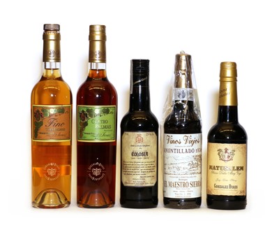 Lot 320 - Assorted Sherry, to include Bodegas El Maestro Sierra, one half bottle and four others