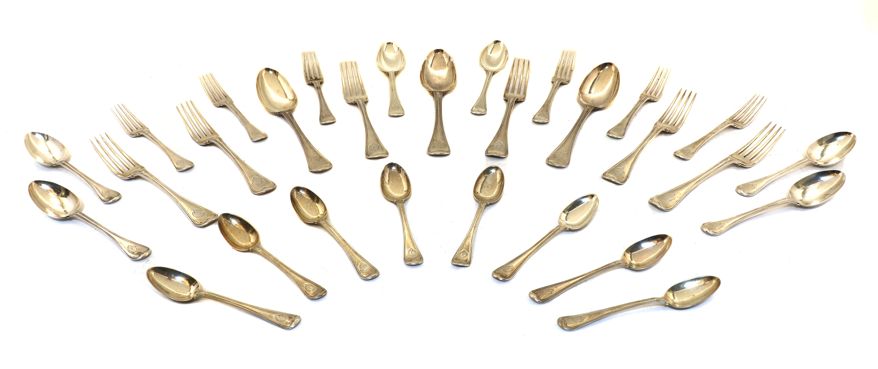 Lot 26 - A part set of old English and thread pattern