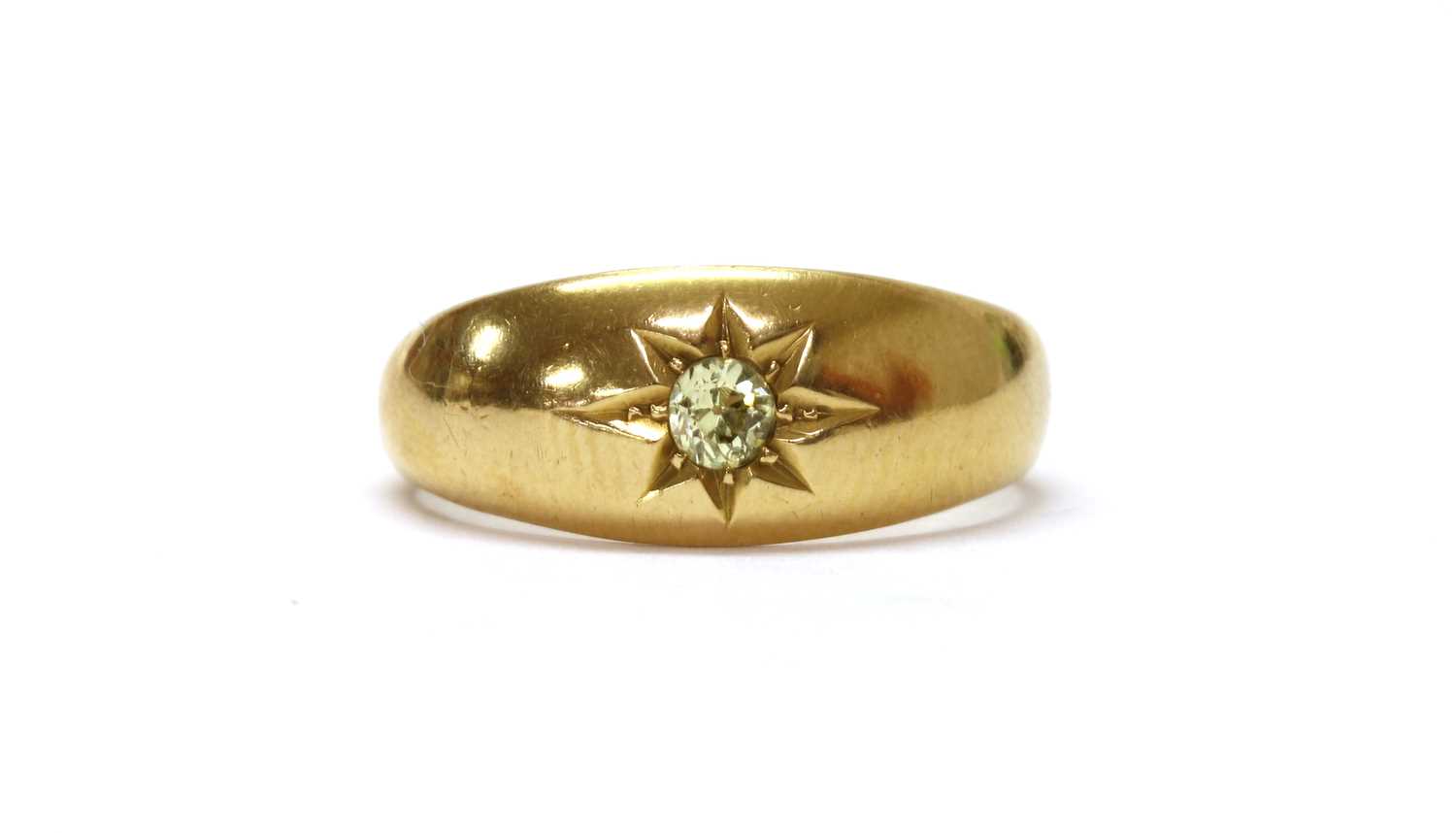 Lot 1030 - An 18ct gold single stone diamond ring