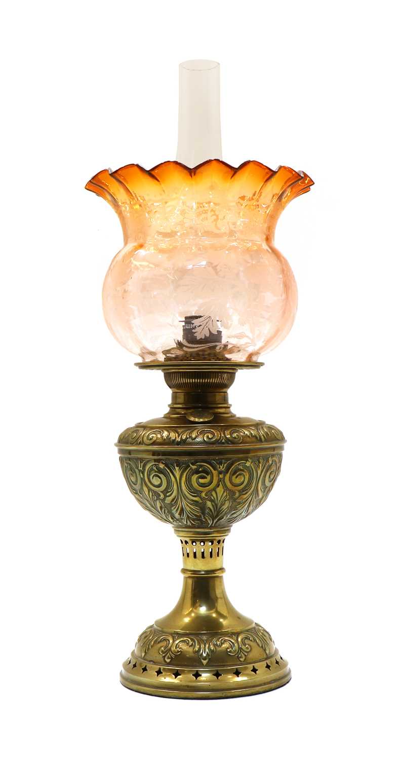 Lot 264 - A French brass oil lamp