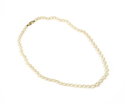 Lot 1306 - A single row graduated cultured pearl necklace