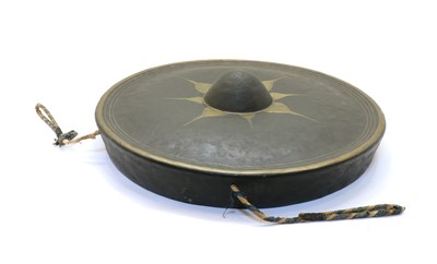 Lot 224 - A gong