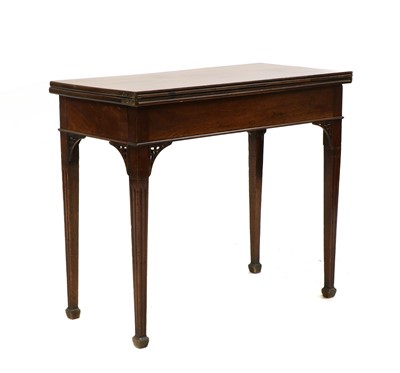 Lot 402 - A George III mahogany tea table