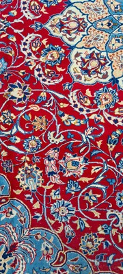 Lot 375 - An Isfahan carpet