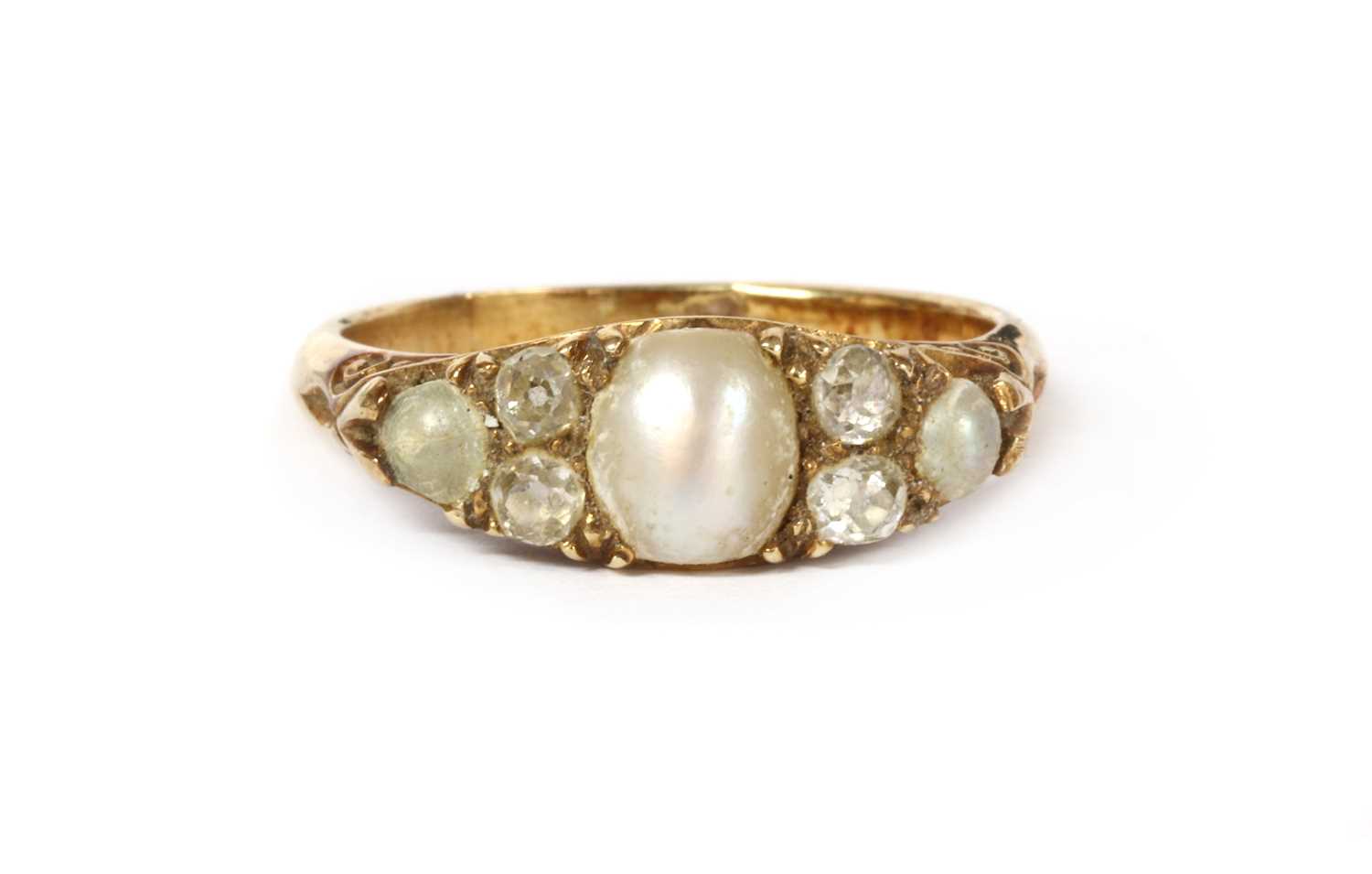 Lot 1004 - A Victorian gold split pearl and diamond ring