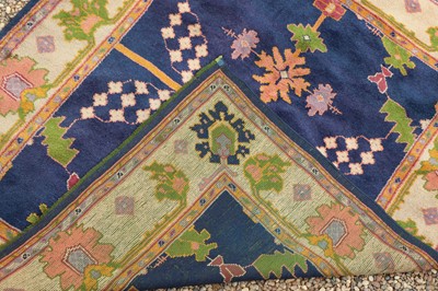 Lot 138 - An Arts and Crafts Donegal rug
