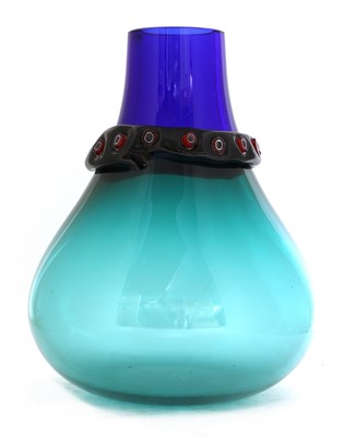 Lot 731 - An Alfredo Barbini Murano glass vase