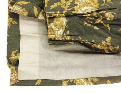 Lot 263 - Three pairs of pleated lined curtains