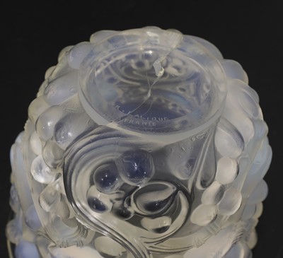 Lot 181 - A pair of Lalique opalescent glass 'Avalon' vases