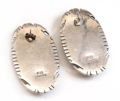 Lot 277 - A silver Navajo torque style cuff bangle