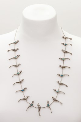 Lot 272 - A silver Navajo bird necklace