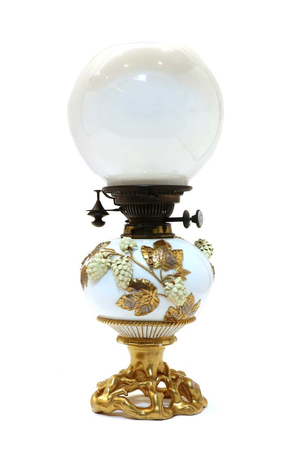 Lot 108 - An aesthetic period porcelain oil lamp