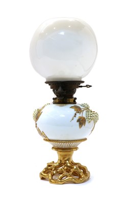 Lot 108 - An aesthetic period porcelain oil lamp
