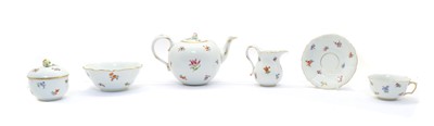 Lot 130A - A Meissen style porcelain tea set