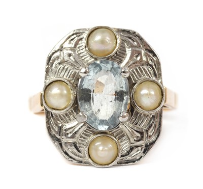 Lot 1278 - A gold aquamarine and split pearl ring