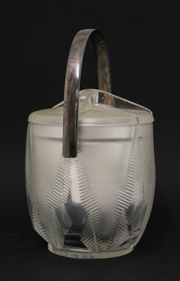 Lot 187 - A Lalique 'Rhodes' isothermic ice bucket