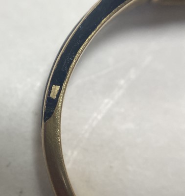 Lot 1003 - A Victorian gold enamel, split pearl and diamond memorial ring