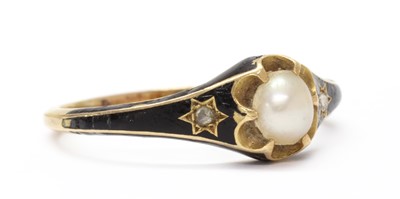 Lot 1003 - A Victorian gold enamel, split pearl and diamond memorial ring