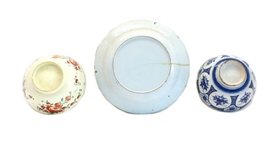 Lot 262 - A Delft polychrome charger