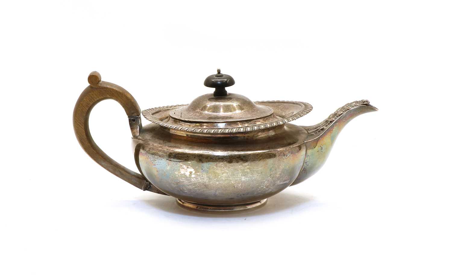 Lot 13 - A silver teapot