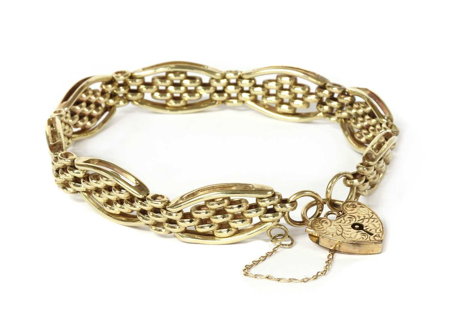 Lot 1111 - A 9ct gold gate bracelet
