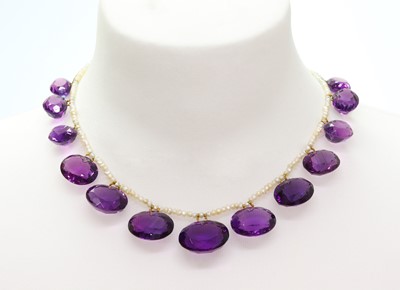 Lot 92 - A Victorian seed pearl and amethyst fringe necklace