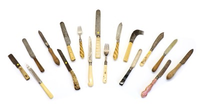 Lot 79 - Various items of cutlery
