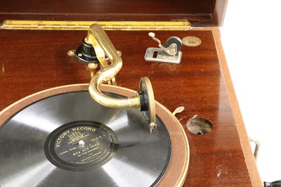 Lot 318 - An HMV Model 511 cabinet gramophone