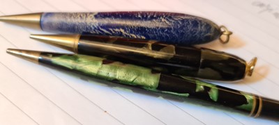 Lot 39 - A collection of pens