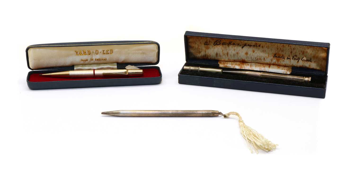 Lot 36 - A cased silver propelling pencil