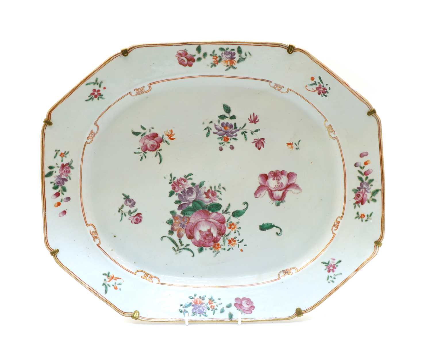 Lot 82 - A large Famille Rose large meat plate