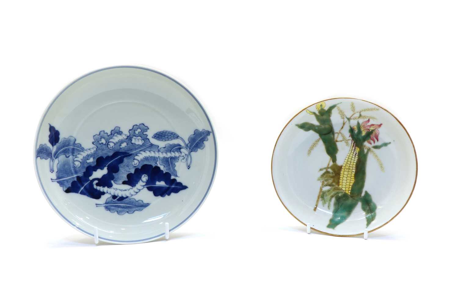 Lot 96 - A Chinese blue and white plate